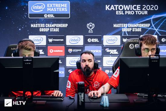 成都AG超玩会实现历史性四连冠 2025 KPL春季赛决赛精彩回顾